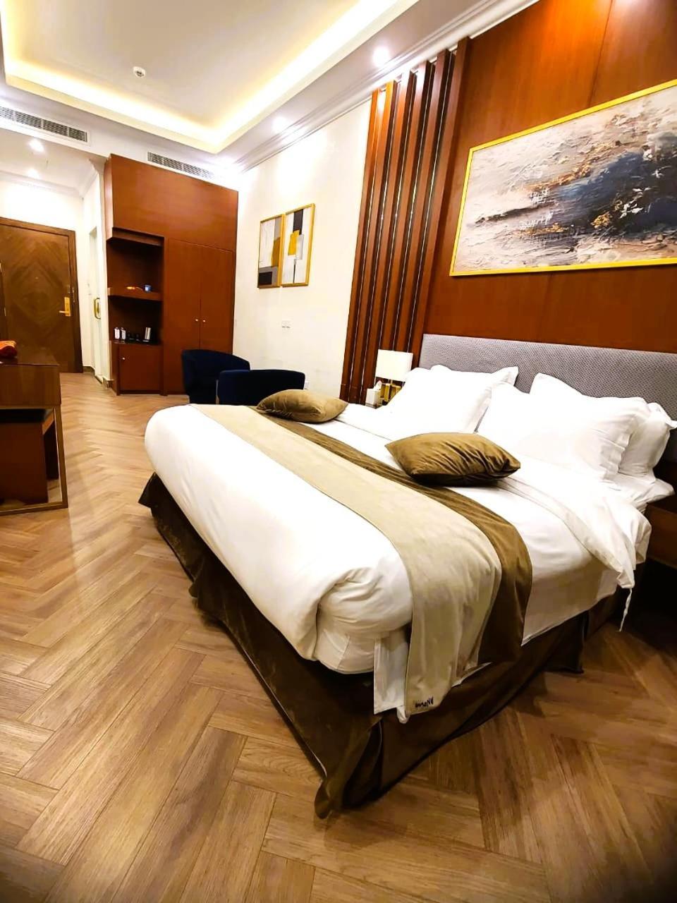 Smayah Hotel Riyadh Exterior photo